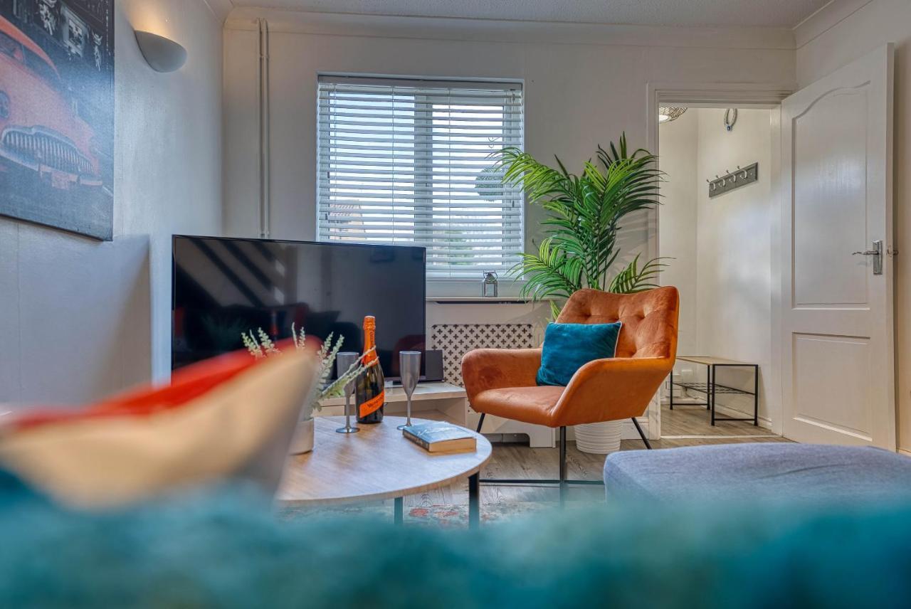 Capri 13 Sa - Contemporary 2 Bedroom House In Loughborough With Free Parking, Close To Loughborough University & M1 Motorway Eksteriør bilde