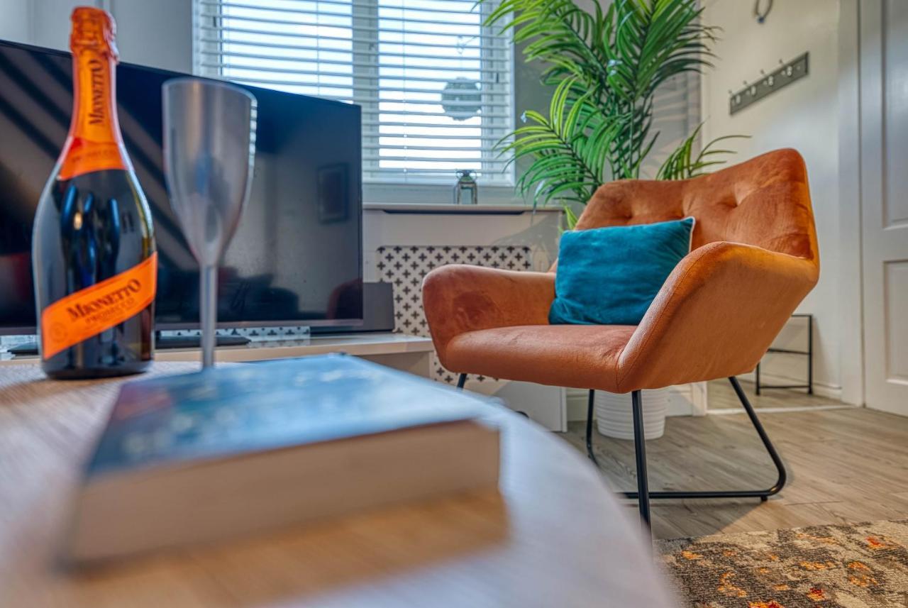 Capri 13 Sa - Contemporary 2 Bedroom House In Loughborough With Free Parking, Close To Loughborough University & M1 Motorway Eksteriør bilde